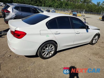 Trzecie zdjęcie samochodu z tyłu: 2016 BMW 320 XI VIN:WBA8A3C58GK688351 - miniatura