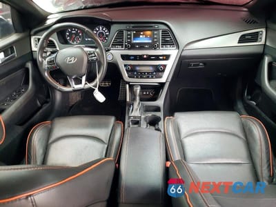 Zdjęcie 8 z 12 samochodu: 2015 HYUNDAI SONATA SPORT 2.0T VIN:5NPE34AB7FH209090 - miniatura