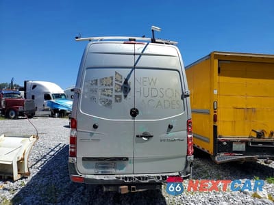 Zdjęcie 6 z 13 samochodu: 2015 MERCEDES-BENZ SPRINTER 3500 VIN:WD3PF4CCXF5983995 - miniatura