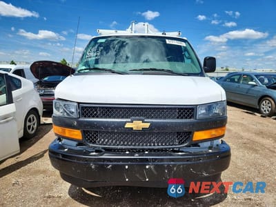 Piąte zdjęcie samochodu w środku: 2025 CHEVROLET EXPRESS G2500 VIN:1GCWGAFP4S1280406 - miniatura