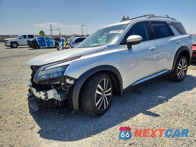 2025 NISSAN PATHFINDER PLATINUM 5N1DR3DG1SC211527 - główne zdjęcie licytacji z USA - miniatura