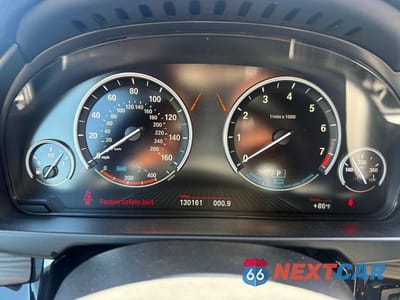 Zdjęcie 8 z 10 samochodu: 2018 BMW X5 XDR40E VIN:5UXKT0C54J0W02939 - miniatura