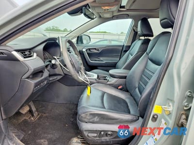 Zdjęcie 7 z 13 samochodu: 2021 TOYOTA RAV 4 VIN:2T3A1RFV4MW219604 - miniatura