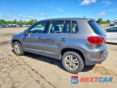 Drugie zdjęcie samochodu z przodu: 2012 VOLKSWAGEN TIGUAN S VIN:WVGBV7AX2CW005034 - miniatura