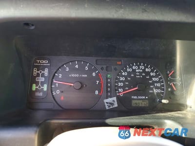 Zdjęcie 9 z 13 samochodu: 2002 ISUZU TROOPER S VIN:JACDJ58XX27J07546 - miniatura