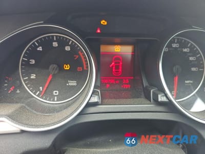 Zdjęcie 8 z 10 samochodu: 2011 AUDI A5 PREMIUM VIN:WAUCFAFR0BA026180 - miniatura