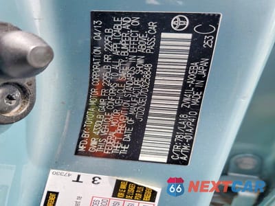 Zdjęcie 12 z 12 samochodu: 2013 TOYOTA PRIUS V FIVE VIN:JTDZN3EU7D3258848 - miniatura