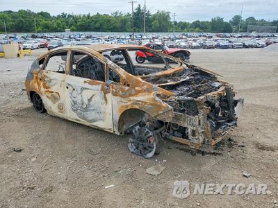 Czwarte zdjęcie samochodu z boku: 2014 TOYOTA PRIUS TWO VIN:JTDKN3DU7E1825351 - miniatura