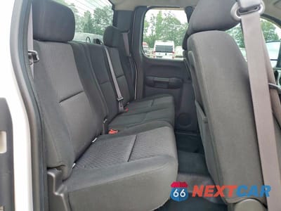 Zdjęcie 10 z 12 samochodu: 2011 CHEVROLET SILVERADO K3500 LT VIN:1GC5K0C80BZ372907 - miniatura