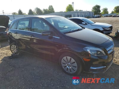 Czwarte zdjęcie samochodu z boku: 2014 MERCEDES-BENZ B ELECTRIC VIN:WDDVP9AB3EJ003729 - miniatura