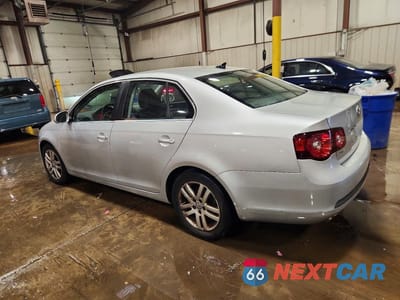 Drugie zdjęcie samochodu z przodu: 2009 VOLKSWAGEN JETTA TDI VIN:3VWAL81K49M141641 - miniatura