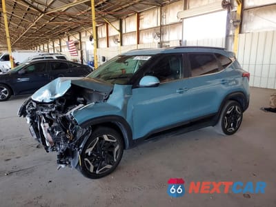 2024 KIA SELTOS SX KNDETCA72R7604938 - główne zdjęcie licytacji z USA - miniatura