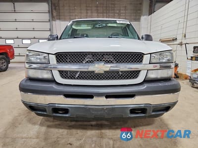 Piąte zdjęcie samochodu w środku: 2005 CHEVROLET SILVERADO K1500 VIN:1GCEK14V45Z266233 - miniatura