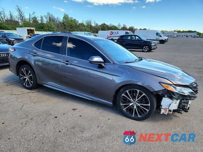 Czwarte zdjęcie samochodu z boku: 2019 TOYOTA CAMRY SE VIN:4T1B11HK0KU216598 - miniatura