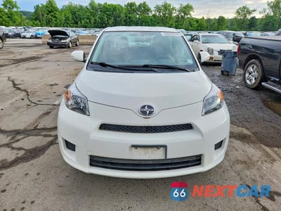 Piąte zdjęcie samochodu w środku: 2013 SCION XD BASE VIN:JTKKUPB49D1037840 - miniatura