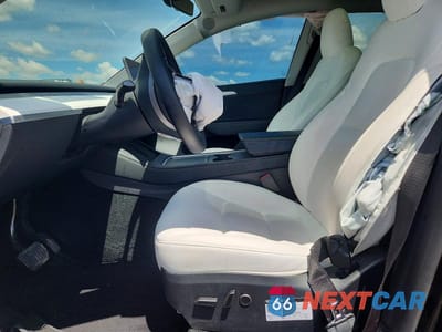 Zdjęcie 7 z 12 samochodu: 2023 TESLA MODEL Y VIN:7SAYGDEE5PA141734 - miniatura