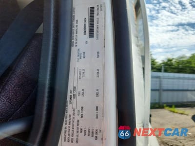 Zdjęcie 10 z 10 samochodu: 2023 VOLVO VNR SEMI TRUCK VIN:4V4W39EH8PN334654 - miniatura