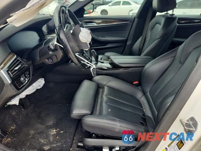 Zdjęcie 7 z 12 samochodu: 2020 BMW 530 I VIN:WBAJR3C02LCE01916 - miniatura