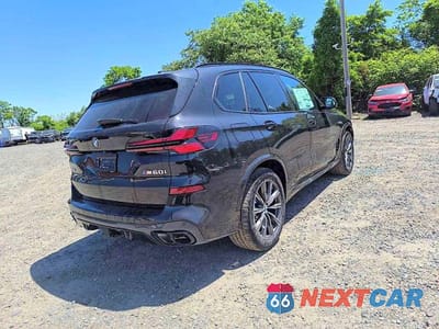 Czwarte zdjęcie samochodu z boku: 2026 BMW X5 M60I VIN:5UX33EU08T9309600 - miniatura