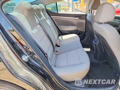 Zdjęcie 10 z 12 samochodu: 2020 HYUNDAI ELANTRA SEL VIN:5NPD84LF2LH620597 - miniatura