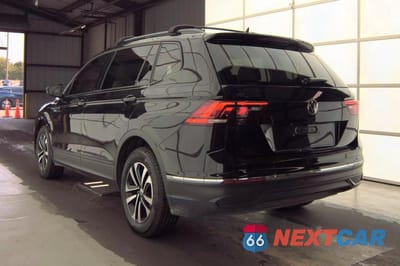 Trzecie zdjęcie samochodu z tyłu: 2022 VOLKSWAGEN TIGUAN S VIN:3VV1B7AX0NM062233 - miniatura