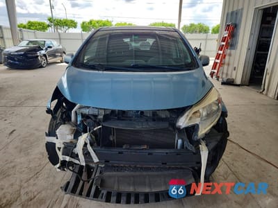 Piąte zdjęcie samochodu w środku: 2014 NISSAN VERSA NOTE S PLUS VIN:3N1CE2CP6EL382034 - miniatura