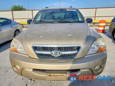 Piąte zdjęcie samochodu w środku: 2009 KIA SORENTO BASE VIN:KNDJD735295896150 - miniatura