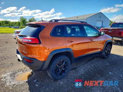 Trzecie zdjęcie samochodu z tyłu: 2015 JEEP CHEROKEE TRAILHAWK VIN:1C4PJMBS5FW576562 - miniatura
