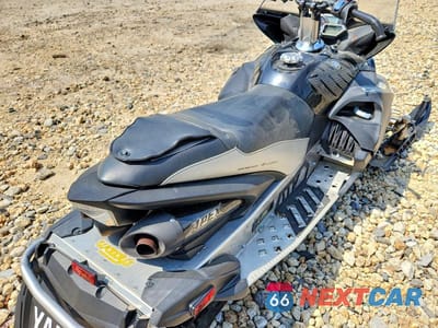 Zdjęcie 6 z 10 samochodu: 2011 YAMAHA RX10 APEX VIN:JYE8JT008BA002104 - miniatura