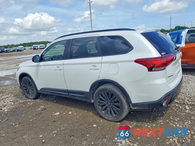 Drugie zdjęcie samochodu z przodu: 2020 MITSUBISHI OUTLANDER SE VIN:JA4AZ3A33LZ030124 - miniatura