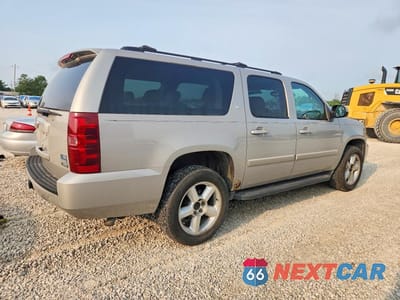 Trzecie zdjęcie samochodu z tyłu: 2009 CHEVROLET SUBURBAN K1500 LT VIN:1GNFK26369J106677 - miniatura