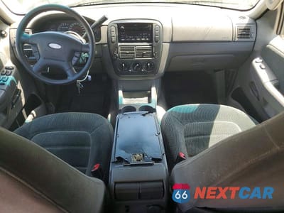 Zdjęcie 8 z 13 samochodu: 2002 FORD EXPLORER XLT VIN:1FMZU73E22ZA36696 - miniatura