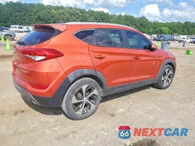 Trzecie zdjęcie samochodu z tyłu: 2016 HYUNDAI TUCSON SPORT VIN:KM8J33A2XGU112140 - miniatura