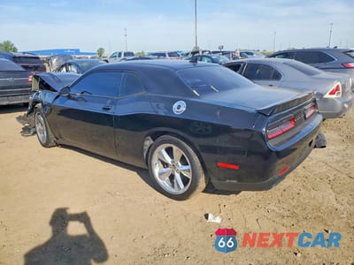 Drugie zdjęcie samochodu z przodu: 2016 DODGE CHALLENGER R VIN:2C3CDZBT4GH111853 - miniatura