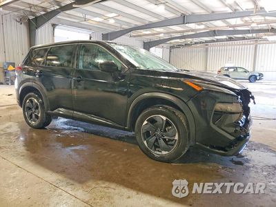 Czwarte zdjęcie samochodu z boku: 2025 NISSAN ROGUE SV VIN:5N1BT3BB2SC810338 - miniatura