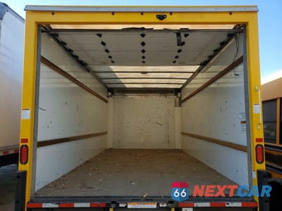 Zdjęcie 10 z 14 samochodu: 2022 GMC SAVANA BOX TRUCK VIN:7GZ37TC78NN004507 - miniatura