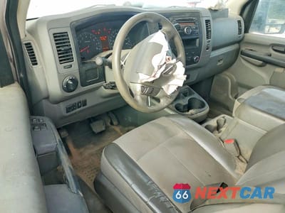 Zdjęcie 8 z 13 samochodu: 2017 NISSAN NV 3500 HD SL VIN:1N6AF0KY8HN807447 - miniatura