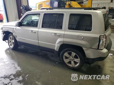 Drugie zdjęcie samochodu z przodu: 2013 JEEP PATRIOT LATITUDE VIN:1C4NJPFA5DD192560 - miniatura