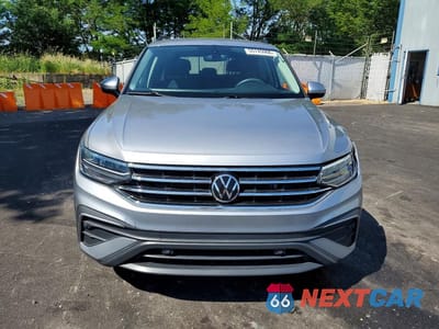Piąte zdjęcie samochodu w środku: 2023 VOLKSWAGEN TIGUAN S VIN:3VVRB7AX5PM072567 - miniatura