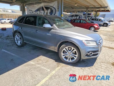 Czwarte zdjęcie samochodu z boku: 2014 AUDI SQ5 PRESTIGE VIN:WA1VGAFP6EA027551 - miniatura