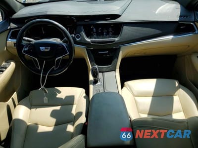 Zdjęcie 8 z 13 samochodu: 2018 CADILLAC XT5 VIN:1GYKNARSXJZ211198 - miniatura
