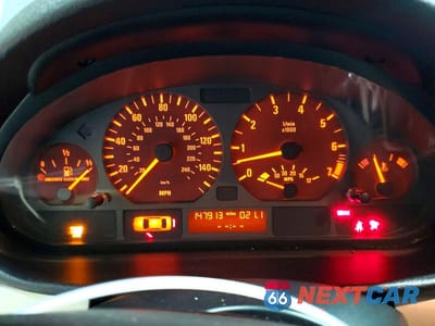 Zdjęcie 9 z 12 samochodu: 2004 BMW 325 XI VIN:WBAEU33464PF62671 - miniatura