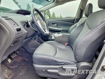 Zdjęcie 7 z 12 samochodu: 2013 TOYOTA PRIUS V FIVE VIN:JTDZN3EU4D3226200 - miniatura