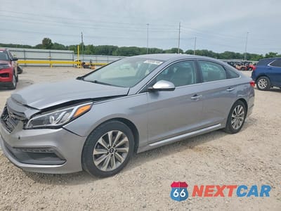 2015 HYUNDAI SONATA SPORT 5NPE34AF9FH099047 - główne zdjęcie licytacji z USA - miniatura