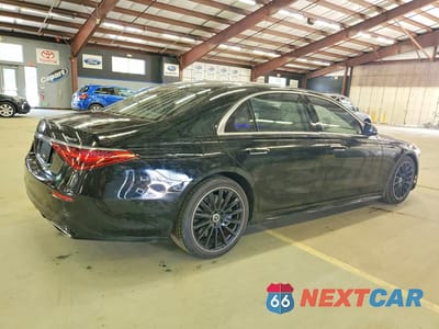 Trzecie zdjęcie samochodu z tyłu: 2022 MERCEDES-BENZ S 580 4MATIC VIN:W1K6G7GB6NA136999 - miniatura