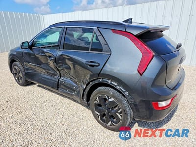 Drugie zdjęcie samochodu z przodu: 2023 KIA NIRO WIND VIN:KNDCR3L1XP5056680 - miniatura