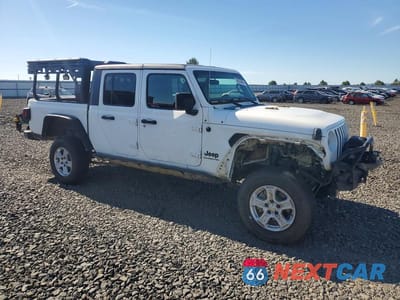 Czwarte zdjęcie samochodu z boku: 2020 JEEP GLADIATOR SPORT VIN:1C6JJTAG2LL129589 - miniatura