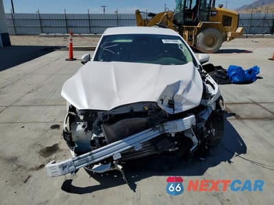 Piąte zdjęcie samochodu w środku: 2020 FORD FUSION SE VIN:3FA6P0LUXLR112951 - miniatura