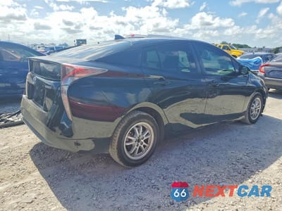 Trzecie zdjęcie samochodu z tyłu: 2016 TOYOTA PRIUS FOUR VIN:JTDKARFUXG3021645 - miniatura