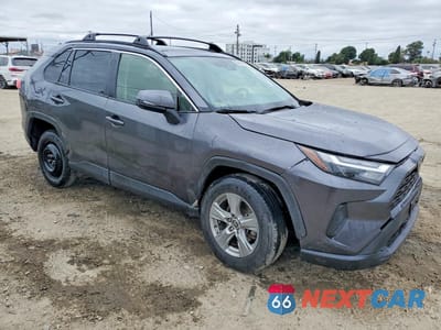 Czwarte zdjęcie samochodu z boku: 2024 TOYOTA RAV4 XLE VIN:JTMW1RFV9RJ026960 - miniatura